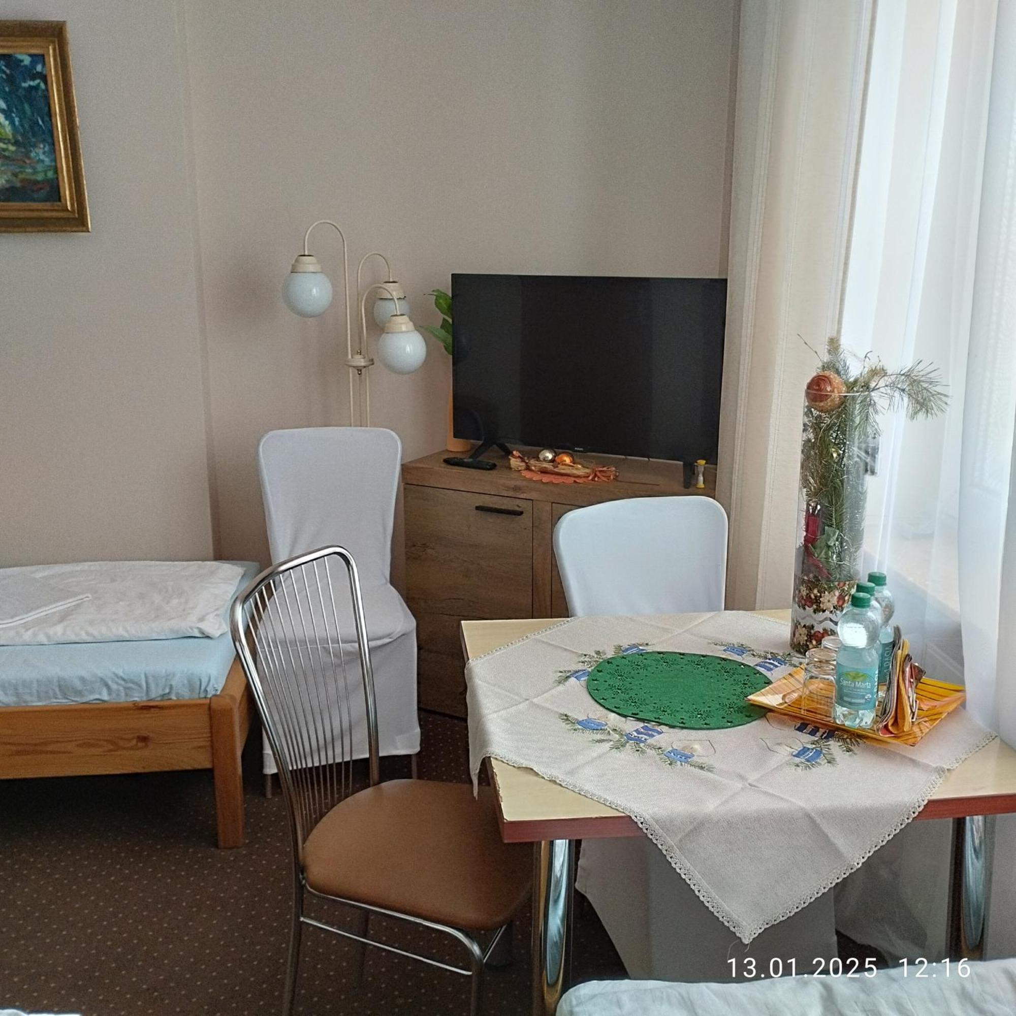 Homestay Strozowka ゴルリツェ エクステリア 写真